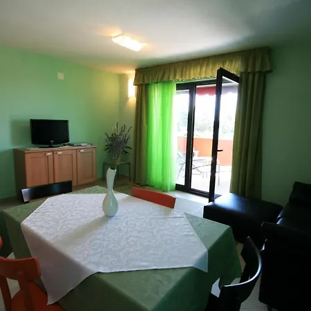 Apartment Egida Capris Lovrečica