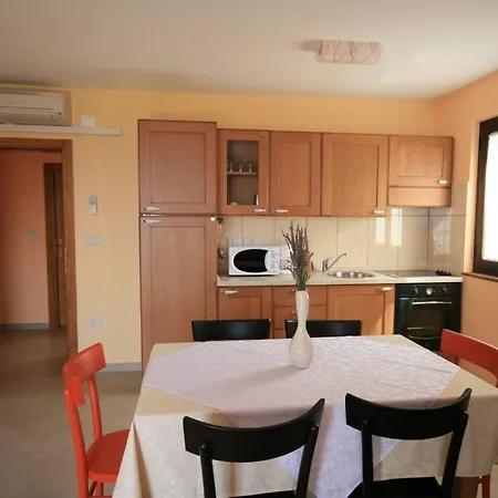 Egida Capris Apartman Lovrečica